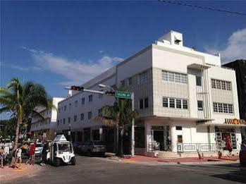 Hotel Collins Miami