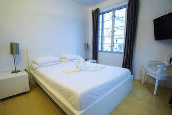 Collins Hotel Miami